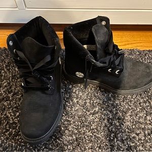 Women’s timberland boots black size 5.5